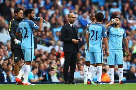 Premier League, il Manchester City soffre e vince in extremis