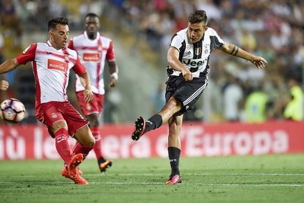 Juventus-Espanyol 2-2: Dybala salva i bianconeri