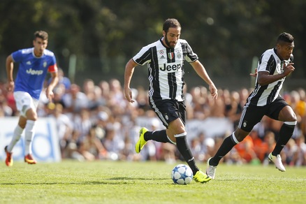 Juventus A-Juventus B 2-0 si sblocca Higuain, Pjanic ko
