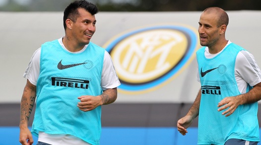 Calciomercato, Inter-Medel: avanti. E' vicino il rinnovo