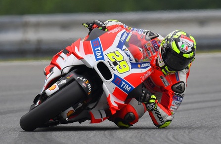 MotoGp Brno, Iannone: «Troppi problemi alle gomme»
