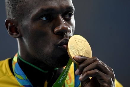 Olimpiadi, Bolt: che tripletta! Oro anche nella 4x100. «Ora sono il più grande»