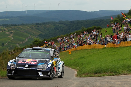 Rally di Germania, Ogier passa al comando