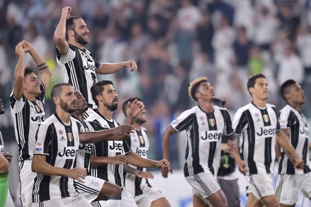 Pagelle Juventus: Higuain e Dybala magici, Lemina cresce