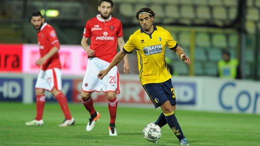 Calciomercato Salernitana e Benevento, derby per Granoche