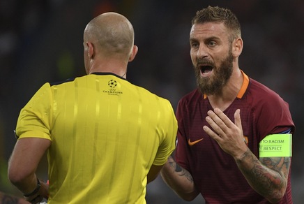 Roma, De Rossi squalificato 3 turni in Europa League