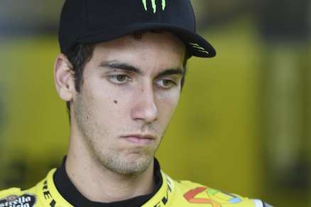 Moto2, frattura della clavicola per Rins