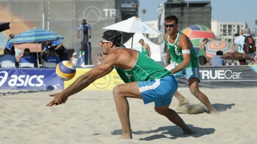 Beach Volley: Long Beach, Ranghieri-Caminati conquistano la semifinale