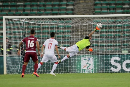 Serie B: clamorosa sconfitta del Bari, storica vittoria del Benevento