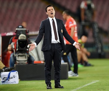 Montella, frecciata ai cinesi per il mercato. Poi precisa «Solo una battuta»