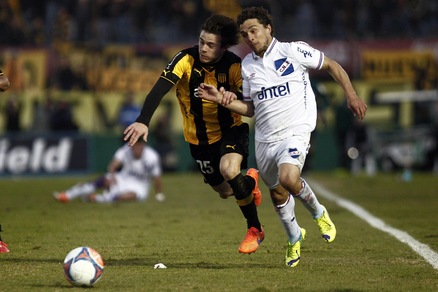 Calciomercato Fiorentina, obiettivo l'uruguaiano Nandez