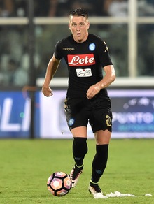 Napoli, Zielinski: «Sono felice, che bello allenarmi con Callejon e Albiol»