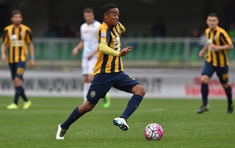 Calciomercato, Emanuelson riparte dallo Sheffield Wednesday