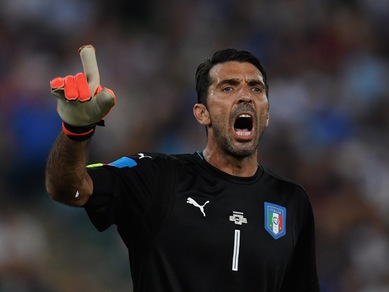Italia, Buffon idolo in Francia: "salva" la Marsigliese