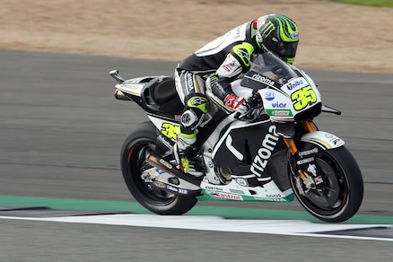 MotoGp Silverstone: Crutchlow in pole, Rossi secondo