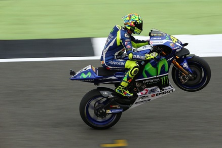 MotoGp Yamaha, Rossi: «La moto è migliorata molto»