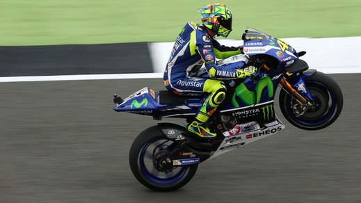 MotoGp Yamaha, Rossi: «La moto è migliorata molto»