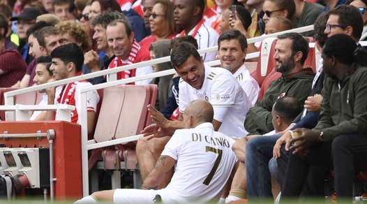 Milan Glorie-Arsenal Legends 2-4: doppietta di Vieri, tripletta di Kanu