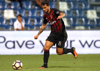 Bournemouth-Milan 1-2: apre Suso, chiude Niang