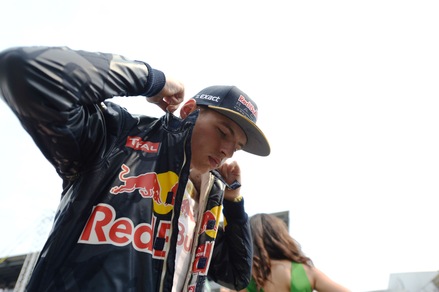 F1, Horner: «Le critiche non spaventano Verstappen»