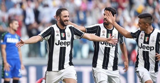 Serie A: Juventus-Sassuolo 3-1, che show di Higuain!