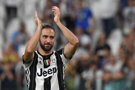Higuain: «Alla Juve sono davvero felice. L'intesa con Dybala cresce»