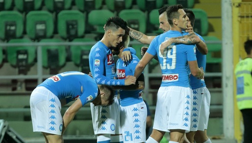 Corriere dello Sport-Stadio in edicola: Higuain, che show! Il Napoli non molla