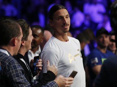Dopo il ko nel derby, Ibrahimovic "si consola" con la boxe