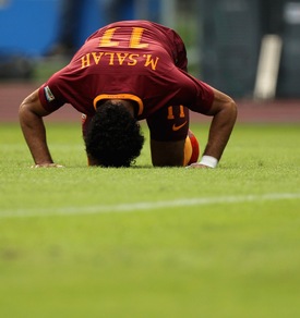 Salah, che botta alla caviglia! Paura in allenamento