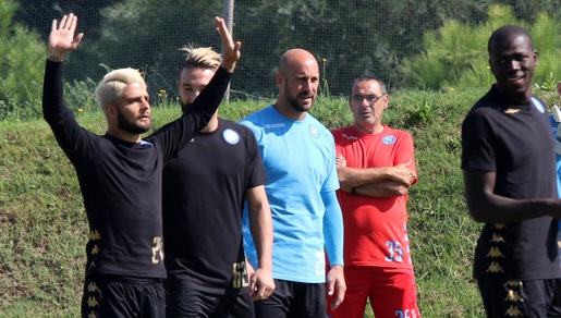 Napoli, Insigne e Tonelli biondi per la Champions League!