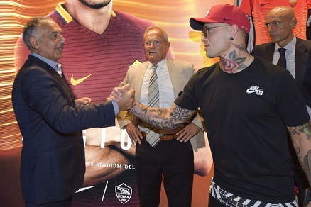 Calciomercato Roma, Pallotta: «Il rinnovo di Nainggolan è fatto»