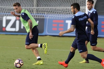 Lazio, Biglia rischia di saltare il Pescara. Inzaghi con il dubbio del modulo