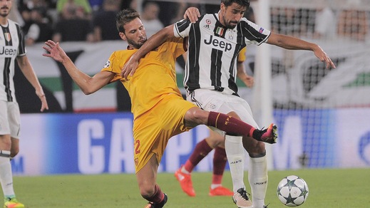 Champions League, Vazquez: «Dybala bravo ma anche il Siviglia ha fatto bene»