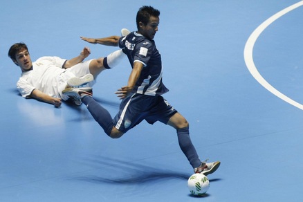 Mondiale futsal: l'Italia vince e vola negli ottavi