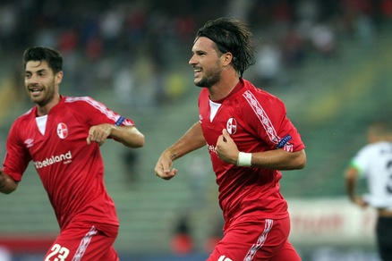 Serie B Bari-Cesena 2-1: doppietta di Maniero