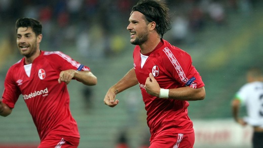 Serie B Bari-Cesena 2-1: doppietta di Maniero