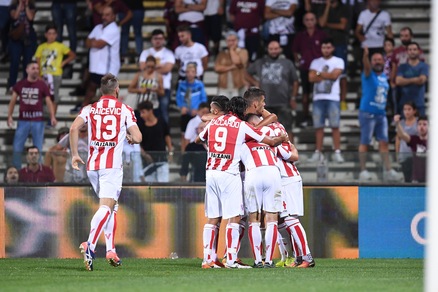 Serie B Salernitana-Vicenza 2-3. Carpi-Frosinone 0-0