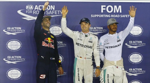 F1, Singapore: Rosberg davanti a tutti, Vettel parte ultimo