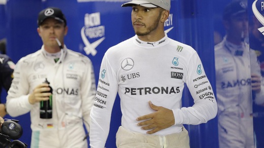 F1 Singapore, Hamilton: «Finora non è stato il mio weekend»