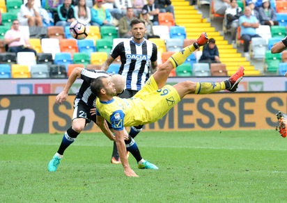Serie A, Udinese-Chievo 1-2: Cacciatore chiude il match