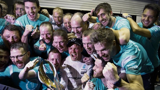 F1 Singapore: trionfa Rosberg, Raikkonen 4°. Vettel, che rimonta!