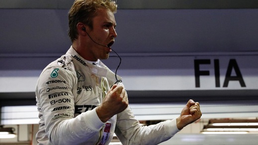 F1: Rosberg trionfa a Singapore, Hamilton vicino in quota