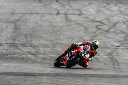 SBK Ducati, Giugliano: «Caduta imprevista»