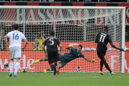 Moviola Milan-Lazio: Bacca e Kucka, decisioni giuste