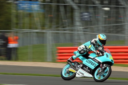 Moto3, Leopard ingaggia Loi