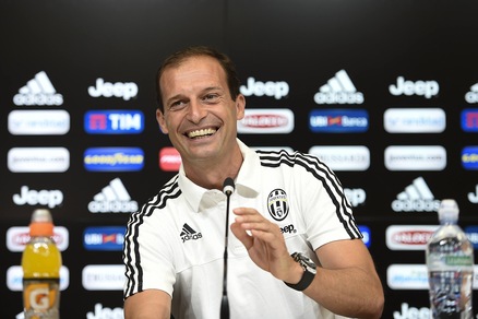 Juventus, Allegri: «Sarri non parla? Io le assenze le facevo a scuola...»