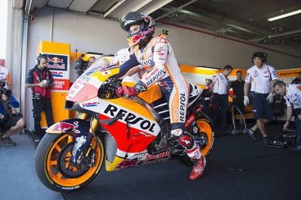 MotoGp, Aragon: Marquez avanti nel warm up, Rossi è settimo