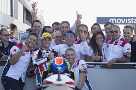 Moto2, Aragon: Lowes primo, sul podio Marquez e Morbidelli