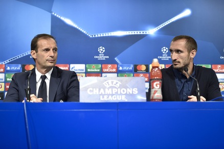 Champions League Juventus, Allegri: «Ora vinciamo, poi pensiamo al bel gioco. Higuain sarà titolare»