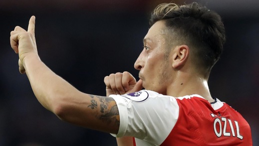 Calciomercato: «Ozil è vicino al rinnovo con l'Arsenal»